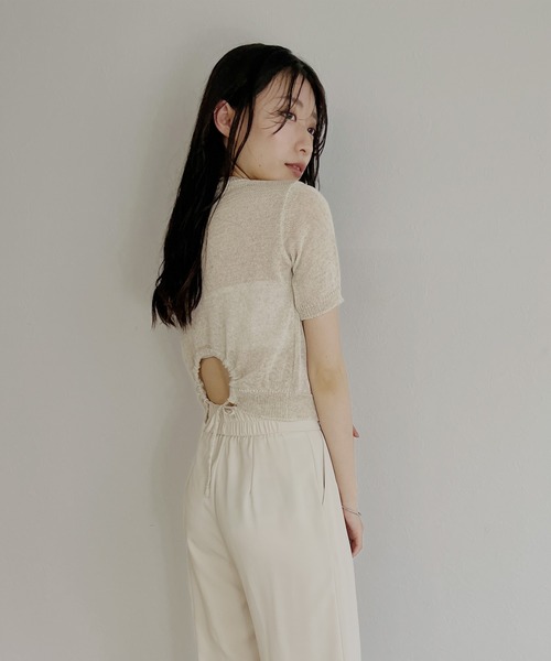 ISOOK(アイスー)の「【ZOZO限定】Back open sheer summer knit / バックオープンシアーサマーニット(ニット/セーター・レディース・ライトベージュ/ミント・FREE)」の6枚目の写真