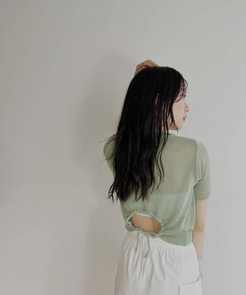 ISOOK(アイスー)の「【ZOZO限定】Back open sheer summer knit / バックオープンシアーサマーニット(ニット/セーター・レディース・ライトベージュ/ミント・FREE)」の10枚目の写真