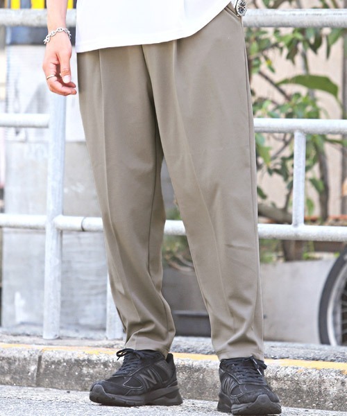LUXSTYLE（ラグスタイル）の「梨地ジャージテーパードパンツ（スラックス・メンズ・ブラック/ブルー/グレイッシュベージュ・M/L）」の3枚目の写真