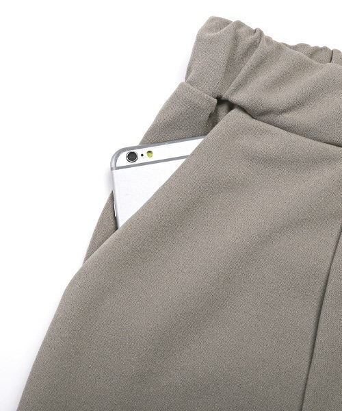 LUXSTYLE（ラグスタイル）の「梨地ジャージテーパードパンツ（スラックス・メンズ・ブラック/ブルー/グレイッシュベージュ・M/L）」の14枚目の写真