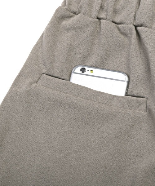 LUXSTYLE（ラグスタイル）の「梨地ジャージテーパードパンツ（スラックス・メンズ・ブラック/ブルー/グレイッシュベージュ・M/L）」の16枚目の写真