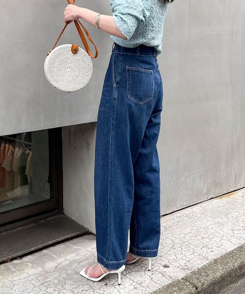 fredy emue(フレディエミュ)の「ライトオンスデニムセミワイドパンツ(デニムパンツ・レディース・ネイビー/ブルー・34/36/38)」の17枚目の写真