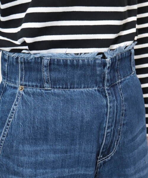 fredy emue(フレディエミュ)の「ライトオンスデニムセミワイドパンツ(デニムパンツ・レディース・ネイビー/ブルー・34/36/38)」の21枚目の写真