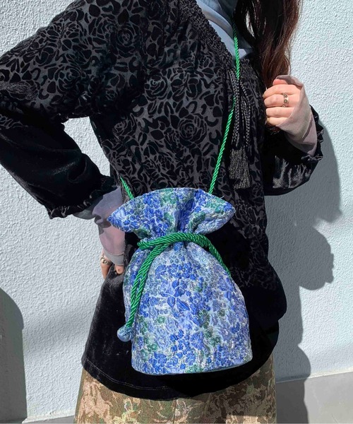 Casselini(キャセリーニ)の「Casselini(キャセリーニ)ジャガード巾着(ハンドバッグ・レディース・ブルー/ブラック/アイボリー・FREE)」の10枚目の写真