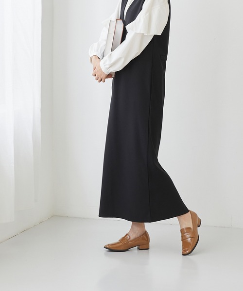 menue（メヌエ）の「スクエアトゥ 3cmヒール コインローファー（ローファー・レディース・グリーン系その他/キャメル/ブラック/ブラック×ホワイト/シルバー・34/35/36/37/38/39/40/41）」の11枚目の写真