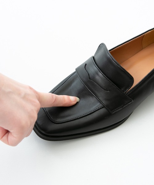 menue（メヌエ）の「スクエアトゥ 3cmヒール コインローファー（ローファー・レディース・グリーン系その他/キャメル/ブラック/ブラック×ホワイト/シルバー・34/35/36/37/38/39/40/41）」の18枚目の写真