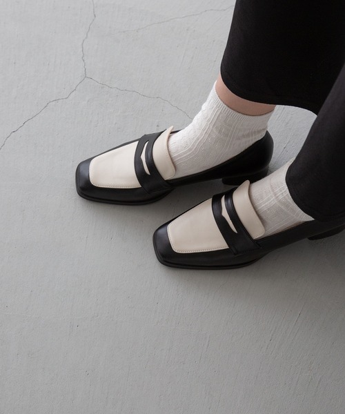 （確認用）menueメヌエ／ほぼ新品1回着用／スクエアトゥ3cmヒール スクエアトゥ 3cmヒール コインローファー（ローファー）｜menue