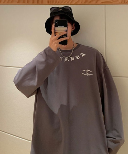 MGV(エムジーヴィー)の「オールドイングリッシュレタリングロンT(Tシャツ/カットソー・メンズ・ブラック/ダークグレー/ホワイト・LARGE/MEDIUM/X-LARGE)」の11枚目の写真