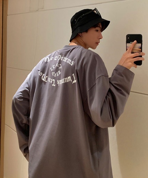 MGV(エムジーヴィー)の「オールドイングリッシュレタリングロンT(Tシャツ/カットソー・メンズ・ブラック/ダークグレー/ホワイト・LARGE/MEDIUM/X-LARGE)」の12枚目の写真