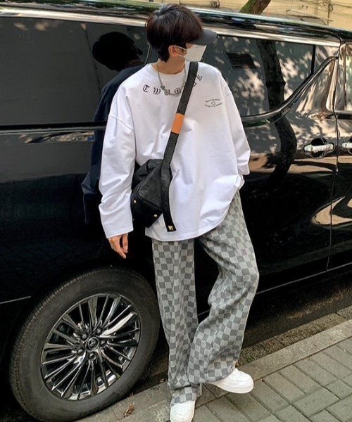 MGV(エムジーヴィー)の「オールドイングリッシュレタリングロンT(Tシャツ/カットソー・メンズ・ブラック/ダークグレー/ホワイト・LARGE/MEDIUM/X-LARGE)」の5枚目の写真