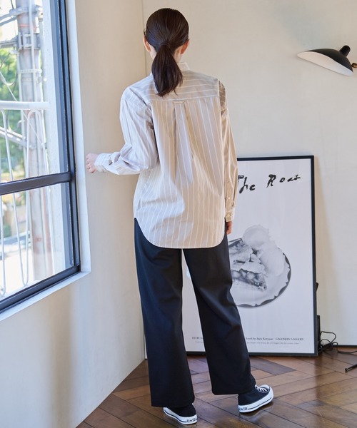 Arnold Palmer(アーノルドパーマー)の「ストライプ リラックス シェア シャツ(シャツ/ブラウス・レディース・ブルー/ベージュ/レッド・S/M/L/LL/XS)」の9枚目の写真