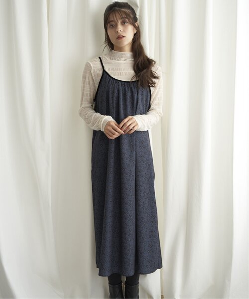 LBC（エルビーシー）の「【ZOZO限定】花柄プリントキャミワンピース（ワンピース・レディース・ブラック/グレー・M）」の7枚目の写真