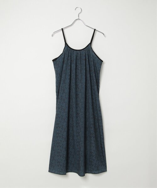 LBC（エルビーシー）の「【ZOZO限定】花柄プリントキャミワンピース（ワンピース・レディース・ブラック/グレー・M）」の15枚目の写真