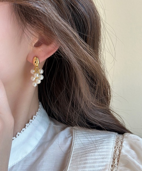 LA VORAGINE(ラ ヴォラジネ)の「アレルギー対応 チャームパールピアス(ピアス(両耳用)・レディース・ゴールド/シルバー・FREE)」の7枚目の写真