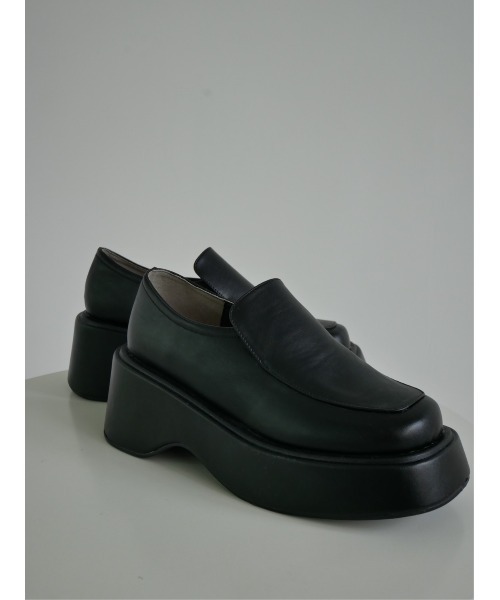 TRUNC（トランクエイティーエイト）の「Volume Sole Loafers（ローファー・レディース・ブラック・SMALL/LARGE/MEDIUM）」の10枚目の写真