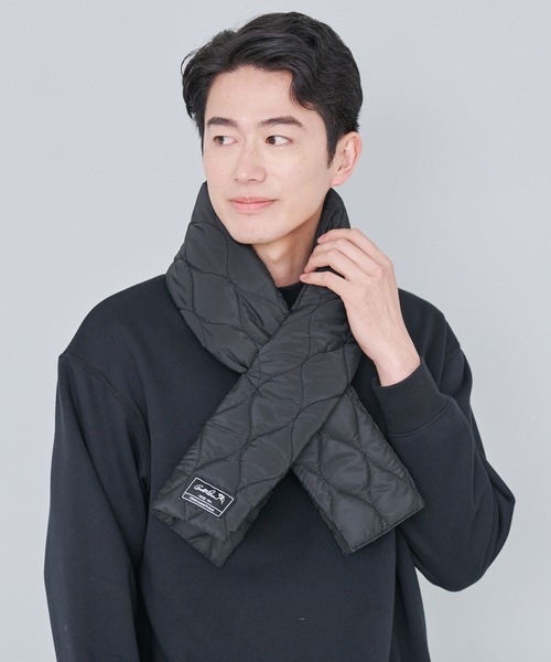 Arnold Palmer（アーノルドパーマー）の「キルト パディングマフラー（マフラー・レディース・ブラック/ベージュ・F）」の5枚目の写真