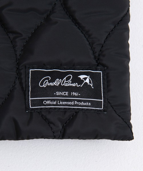 Arnold Palmer（アーノルドパーマー）の「キルト パディングマフラー（マフラー・レディース・ブラック/ベージュ・F）」の9枚目の写真