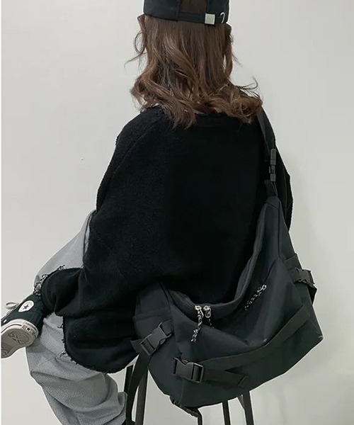 c.u.l(シーユーエル)の「ユニセックス キャンバス生地風 メッセンジャーバッグ cula781(ショルダーバッグ・レディース・ブラック・FREE)」の6枚目の写真