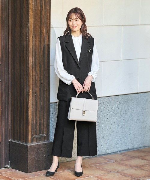 Honeys(ハニーズ)の「ストレッチウォッシャブルテーラードジレベスト(ベスト・レディース・ベージュ/ブラック/アイボリー/杢グレー・LL/L/M/S)」の8枚目の写真