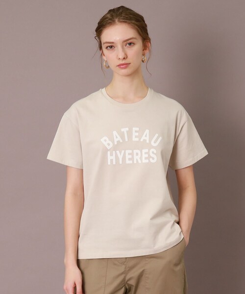 DRESSTERIOR(ドレステリア)の「【洗える/カラー豊富】ベーシックロゴTシャツ(Tシャツ/カットソー・レディース・グリーン/ネイビー/ホワイト/ナチュラル・34/38/36)」の2枚目の写真