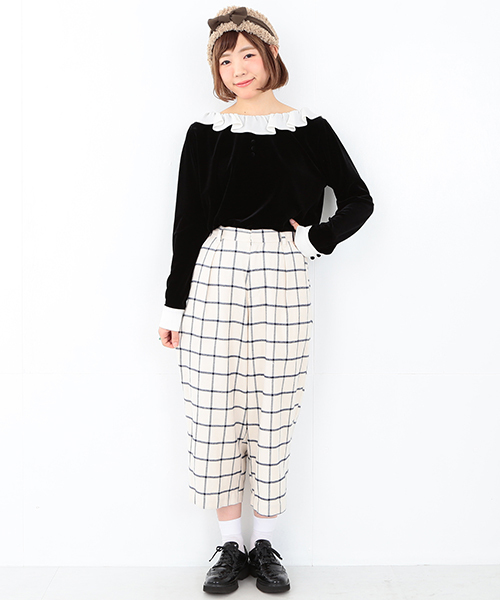 CAROLINA GLASER（カロリナ グレイサー）の「WEARISTA“maho”×CAROLINA GLASER / 2WAY ヘアバンド（ヘアバンド・レディース・ブラック/ベージュ・ONE SIZE）」の5枚目の写真