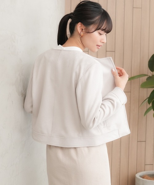 TRUDEA(トルディア)の「スエードノーカラーブルゾン(ブルゾン・レディース・グレイッシュベージュ/ピンクベージュ・SMALL/MEDIUM/LARGE)」の20枚目の写真