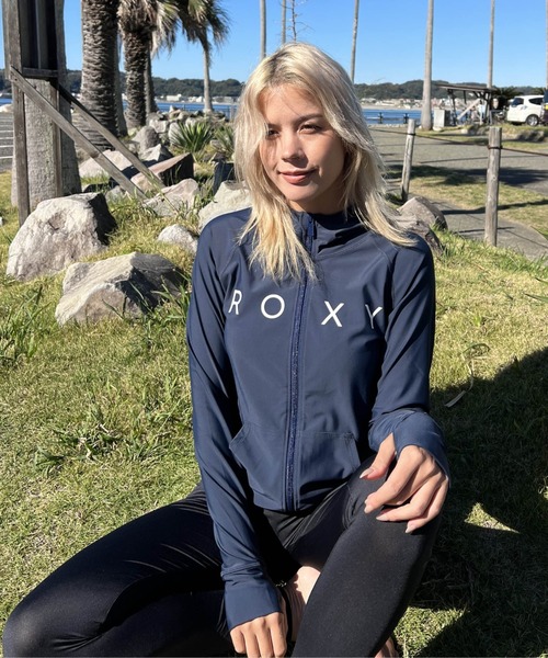 ROXY（ロキシー）の「RASHIE PARKA/ロキシー長袖ジップアップラッシュガード(水着)（ラッシュガード・レディース・ブラック/ホワイト/ブラウン/ネイビー・SMALL/MEDIUM/LARGE）」の4枚目の写真