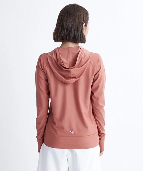 ROXY（ロキシー）の「RASHIE PARKA/ロキシー長袖ジップアップラッシュガード(水着)（ラッシュガード・レディース・ブラック/ホワイト/ブラウン/ネイビー・SMALL/MEDIUM/LARGE）」の19枚目の写真