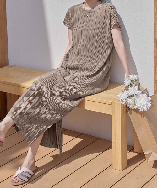 CHAN ME（チャンミ）の「スカートセットアップ（セットアップ・レディース・ライトグリーン/モカ/ブラック・LARGE/MEDIUM）」の12枚目の写真