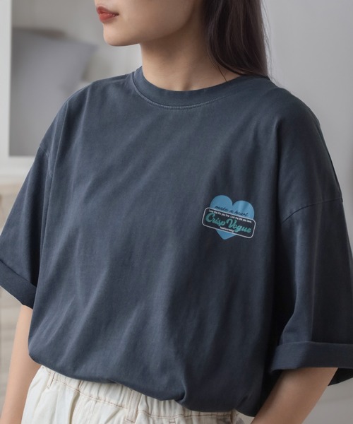 make a ray!(メイク ア レイ!)の「【0】ハート グラデーションプリント & グラフィックプリント ヴィンテージライク 古着風 ビッグTシャツ /ビッグシルエット(Tシャツ/カットソー・メンズ・ブラック×ブルー/ブラック×レッド/ブラック×グレー/ブラック×パープル/ブラック/チャコールグレー/ダークグレー/スミクロ・L/M)」の22枚目の写真