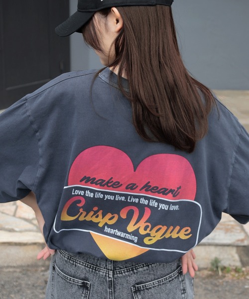 make a ray!(メイク ア レイ!)の「【0】ハート グラデーションプリント & グラフィックプリント ヴィンテージライク 古着風 ビッグTシャツ /ビッグシルエット(Tシャツ/カットソー・メンズ・ブラック×ブルー/ブラック×レッド/ブラック×グレー/ブラック×パープル/ブラック/チャコールグレー/ダークグレー/スミクロ・L/M)」の10枚目の写真