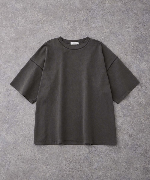 MONO-MART(モノマート)の「ピグメントオーバーダイアウトシーム ルーズ半袖Tシャツ(Tシャツ/カットソー・レディース・オフホワイト/ベージュ/ブラック/レッド/グレー/ブラウン/ネイビー/パープル/グリーン/ブルー・L/M)」の19枚目の写真