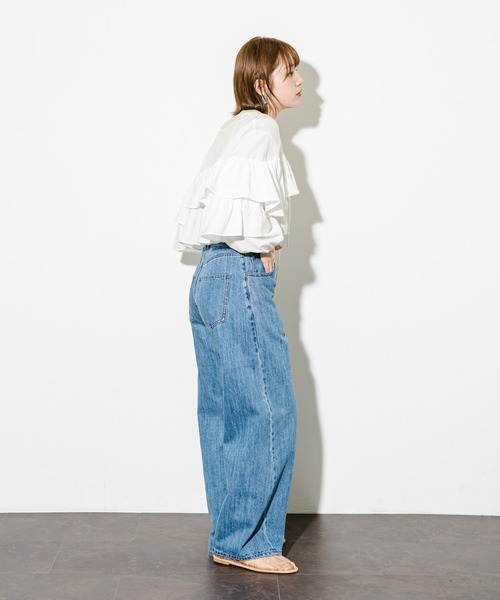 KBF（ケイビーエフ）の「クロップドフリルデザインブラウス（シャツ/ブラウス・レディース・ブラック/オフホワイト/イエロー・ONE）」の20枚目の写真