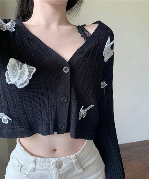 Mayree(メイリー)の「【Mayree】バタフライ クロップド丈カーディガン(カーディガン/ボレロ・レディース・ホワイト/ブラック/ピンク/ブルー・FREE)」の5枚目の写真