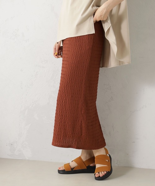 FOUND GOOD(ファウンドグッド)の「シャーリングカットタイトSK(スカート・レディース・グリーン系5/アイボリー/ブラウン系3/ブラック/イエロー系5・S/L/M)」の2枚目の写真