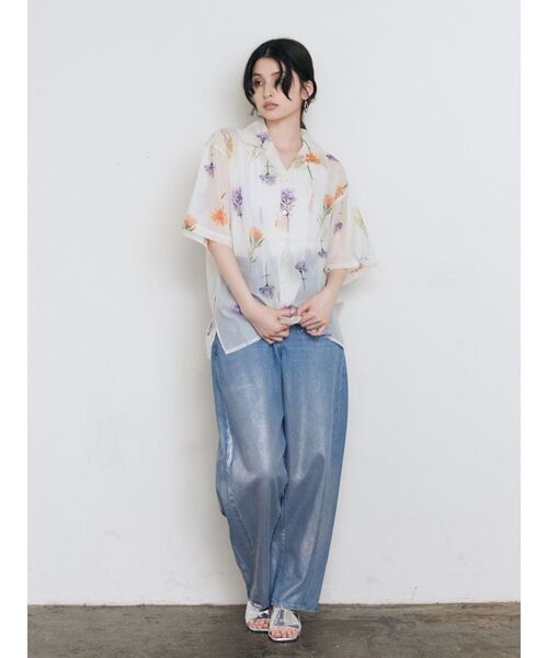 MURUA(ムルーア)の「【WEB限定】フラワーシアーオープンカラーシャツ(シャツ/ブラウス・レディース・アイボリー/ブラック/ブルー・FREE)」の18枚目の写真