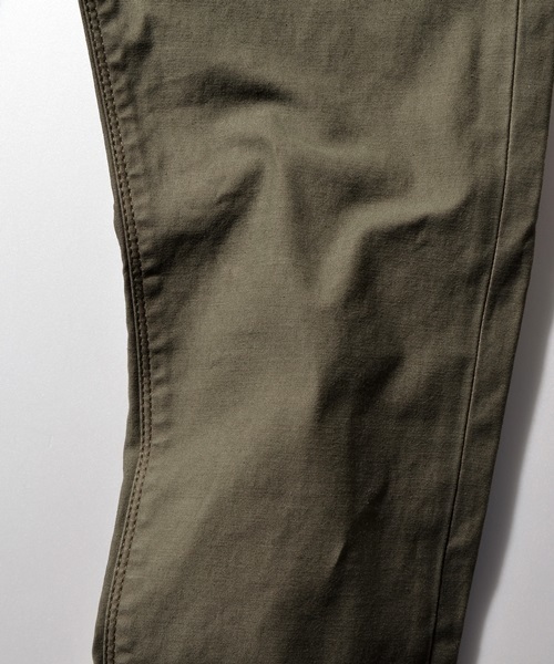 SHIPS JET BLUE（シップスジェットブルー）の「SHIPS JET BLUE(シップス ジェットブルー): バックサテン カラースキニーパンツ■（その他パンツ・メンズ・ネイビー/ブラック/カーキ/オリーブ/ナチュラル・MEDIUM/SMALL/LARGE）」の12枚目の写真