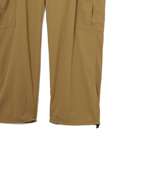 Lee（リー）の「【MEN , WOMEN】Lee FLeeasy CARGO イージーカーゴパンツ（カーゴパンツ・メンズ・ダークベージュ/オリーブ・FREE）」の9枚目の写真