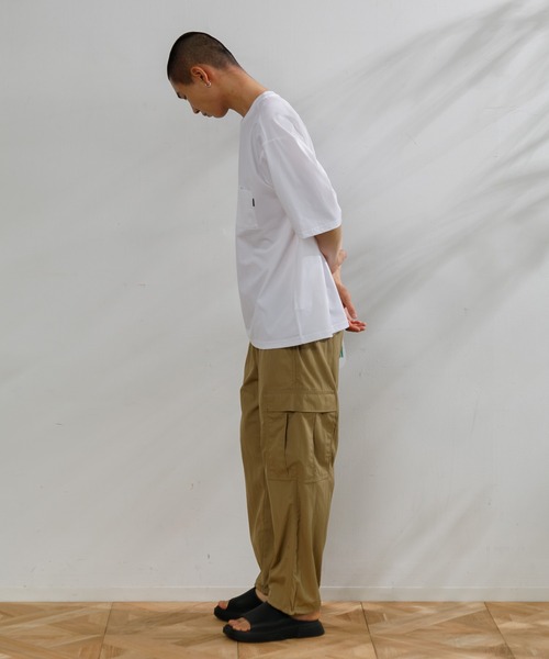 Lee（リー）の「【MEN , WOMEN】Lee FLeeasy CARGO イージーカーゴパンツ（カーゴパンツ・メンズ・ダークベージュ/オリーブ・FREE）」の15枚目の写真