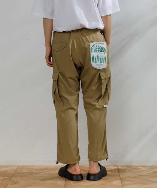 Lee（リー）の「【MEN , WOMEN】Lee FLeeasy CARGO イージーカーゴパンツ（カーゴパンツ・メンズ・ダークベージュ/オリーブ・FREE）」の18枚目の写真