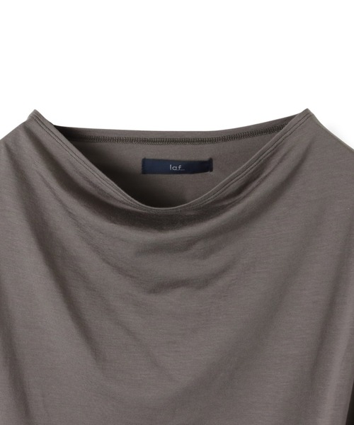 la.f…(ラエフ)の「サイドシャーリングTシャツ≪手洗い可能≫(Tシャツ/カットソー・レディース・ブラック/オフホワイト/カーキ・9号)」の18枚目の写真