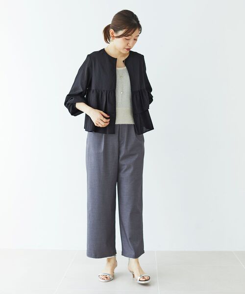 le.coeur blanc（ルクールブラン）の「《手洗い可能》カラミタンブラーフリルブラウスブルゾン（ブルゾン・レディース・ブラック/ベージュ・38）」の3枚目の写真