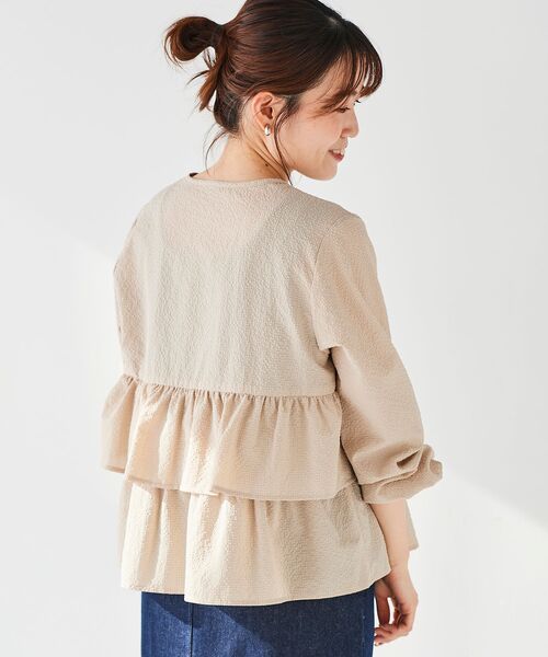 le.coeur blanc（ルクールブラン）の「《手洗い可能》カラミタンブラーフリルブラウスブルゾン（ブルゾン・レディース・ブラック/ベージュ・38）」の15枚目の写真