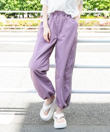 トラックパンツ