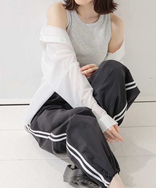 Honeys(ハニーズ)の「トラックパンツ(スウェットパンツ・レディース・ブラック/パープル/ダークベージュ・SS/S/M/L/LL)」の7枚目の写真