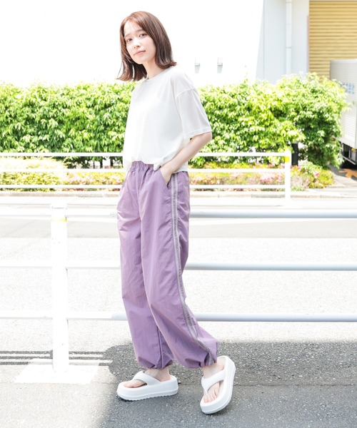 Honeys(ハニーズ)の「トラックパンツ(スウェットパンツ・レディース・ブラック/パープル/ダークベージュ・SS/S/M/L/LL)」の11枚目の写真