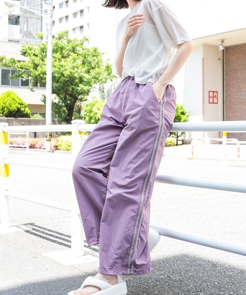 Honeys(ハニーズ)の「トラックパンツ(スウェットパンツ・レディース・ブラック/パープル/ダークベージュ・SS/S/M/L/LL)」の14枚目の写真