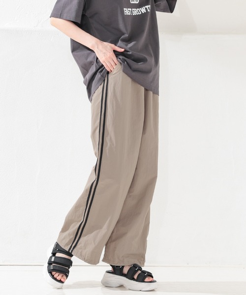 Honeys(ハニーズ)の「トラックパンツ(スウェットパンツ・レディース・ブラック/パープル/ダークベージュ・SS/S/M/L/LL)」の20枚目の写真