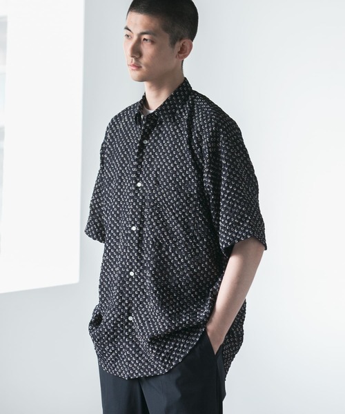 URBAN RESEARCH（アーバンリサーチ）の「ドビーチェックサッカーショートスリーブシャツ（シャツ/ブラウス・メンズ・ブラック/ネイビー・MEDIUM/LARGE）」の5枚目の写真