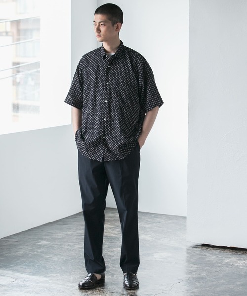 URBAN RESEARCH（アーバンリサーチ）の「ドビーチェックサッカーショートスリーブシャツ（シャツ/ブラウス・メンズ・ブラック/ネイビー・MEDIUM/LARGE）」の6枚目の写真